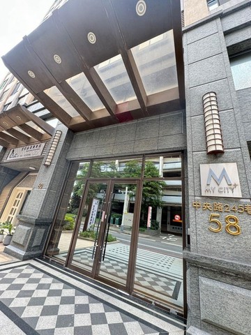 成交指標巨城百貨my city附車位｜新竹市東區中央路