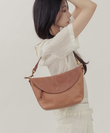法式慵懶垂墜時髦真皮手提肩斜背3用包 焦糖
