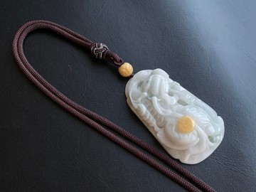 A貨緬甸玉天然翡翠招財貔貅項鍊飄藍花蜜糖黃 手工雕免費開光