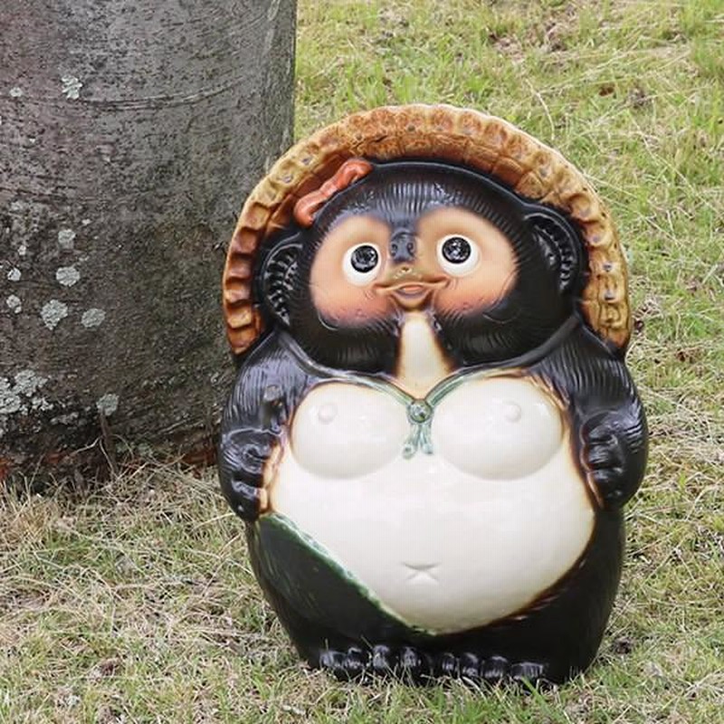 信楽焼 たぬき ・ 女狸 28cm - 置物