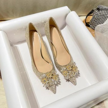 法式主婚紗婚鞋新娘鞋2025春秋新款氣質尖頭低跟3CM水晶高跟鞋女
