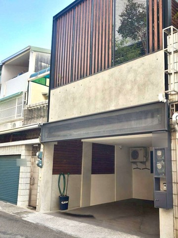 東區★南紡靜巷日式精緻雙車墅╭★°住商姚語宸★｜台南市東區裕豐街