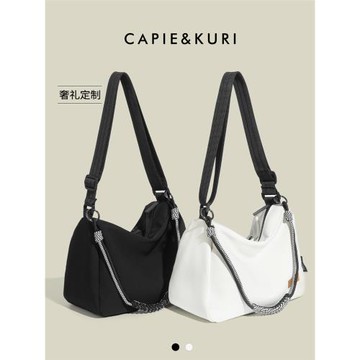 都淘日系運動休閑斜挎帆布包女2026新款大容量日常通勤單肩托特包