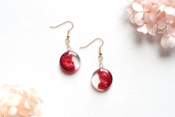 樹脂藝術 圓形耳環・聖女之頸