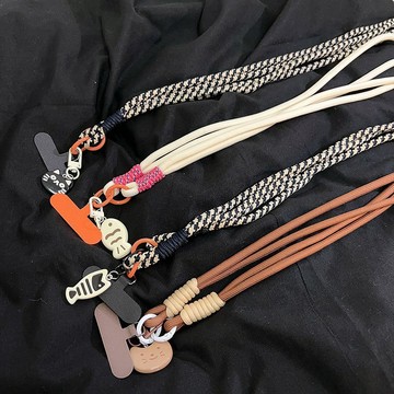 ⚡臺灣出貨⚡可愛卡通小魚手機長款斜跨鏈少女心貓咪小吊墜掛脖掛肩揹帶式掛繩