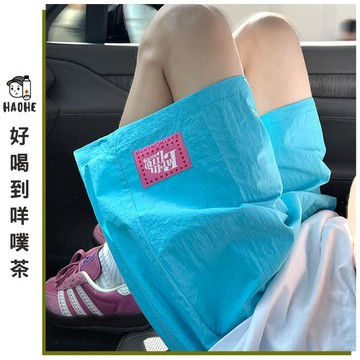 男生速乾直筒短褲 寬鬆休閒五分褲 夏季透氣男褲 日系簡約穿搭 美式寬版褲子 輕薄舒適版型 學生百搭男裝 大尺碼短褲