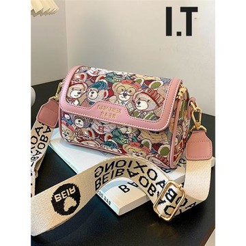 香港品牌送人禮物女式包包2025新款潮時尚洋氣百搭寬帶斜挎枕頭包