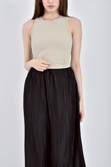 加購優惠(S) onsoul運動修身短版削肩無袖綠色上衣