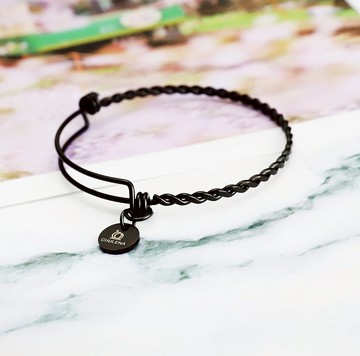 【客製】麻花伸縮不鏽鋼手鐲 / 黑色 / 可刻字