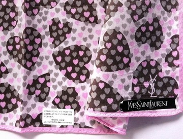 Yves Saint Laurent 古董手帕 層疊愛心 20 x 19 英吋