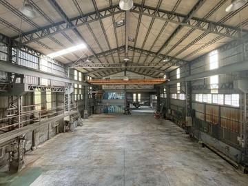 鄰塭仔圳重劃區瓊林南路整棟廠房住商袁平｜新北市新莊區瓊林南路