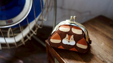 零錢包/吊飾/口金包/動物/七噗噗的愛財松鼠立體小口金包