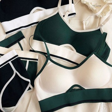 限時搶購⏳新款簡約輕運動瑜伽內衣女小胸聚攏無鋼圈背心式舒適薄款文胸套裝YVD7