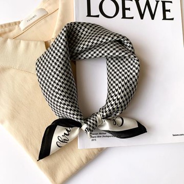 春秋季時尚氣質復古黑白色千鳥格小方巾百搭女桑蠶絲真絲絲巾裝飾