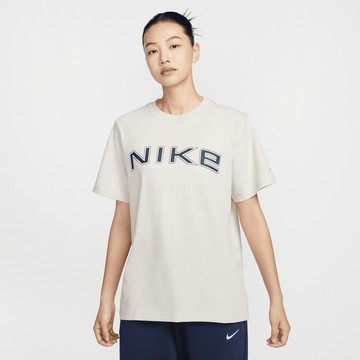Nike Sportswear Women's Loose Short-Sleeve Graphic T-Shirt