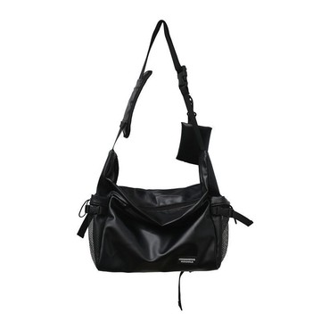 斜挎包 凱思琳日系斜挎包男ins潮休閑斜跨單肩包大容量運動背包情侶包包