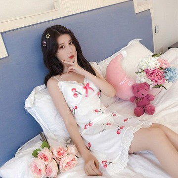 吊帶連衣裙睡裙女夏季V領性感寬松少女清新可愛學生帶胸墊睡衣女