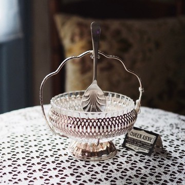 (全新未使用) 英國復古 Queen Anne 鍍銀 玻璃手提籃