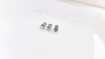 個性系列* 復古水晶鑽不鏽鋼耳環* 針耳環/磁鐵耳環