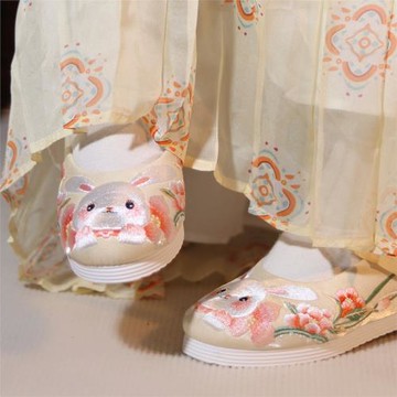 江南朱記【花有約】圓頭古風漢服鞋女內增高布鞋兔兔繡花鞋