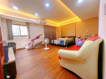 小軒報新案楊梅富岡車站大面寬雙車位別墅｜桃園市楊梅區民有路二段