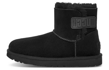 WMNS UGG MINI BAILEY LOGO STRAP BOOT BLACK