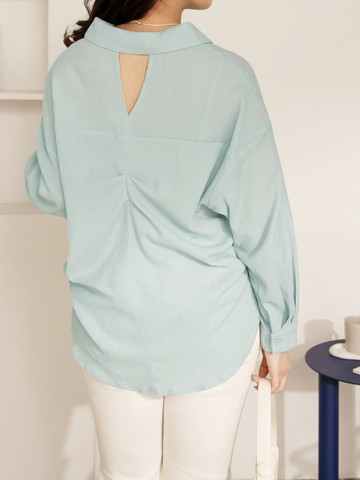 雲朵自訂款-立體紋理後抓皺小露背襯衫