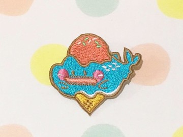 狗狗夾星/原創刺繡別針/冰淇淋鯨鯊