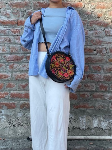 印度喀什米爾 手工羊皮刺繡小圓包