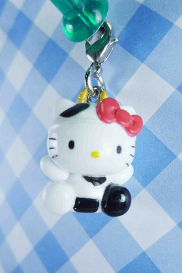 【震撼精品百貨】Hello Kitty 凱蒂貓 KITTY限定版吊飾拉扣-乳牛 震撼日式精品百貨