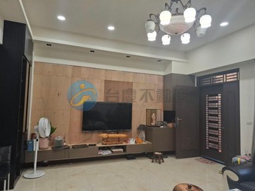 高雄餐旅大學大地坪 面寬 #電梯3車墅#｜高雄市小港區高松路