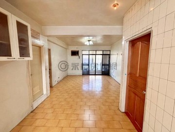 衛武營/三多一路/三房公寓｜高雄市苓雅區三多一路