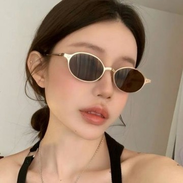 復古金屬橢圓墨鏡感2025新款小臉太陽眼鏡防紫外線太陽鏡女士