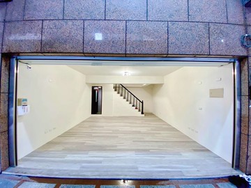 西區-全新整理 5 米大面寬樓店＋平車｜台中市西區樂群街