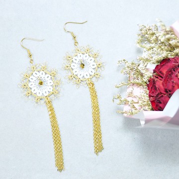 【訂製】雪花 耳環 金與珍珠白 Tatting Snowflake Earrings