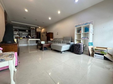 文山特區 / 陽光巴里島 / 三房平車｜高雄市鳳山區建國路三段