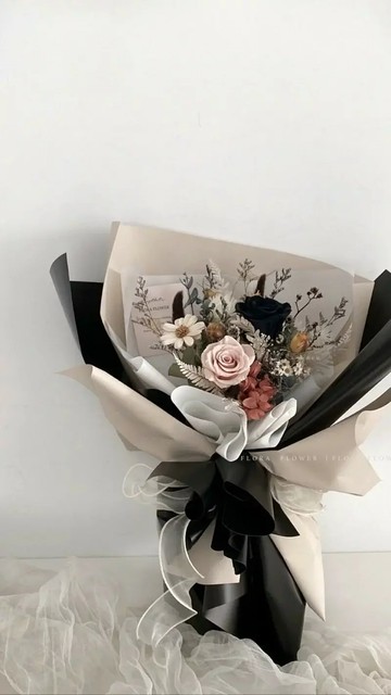 【FLORA FLOWER】乾燥永生花束-黑磚奶茶