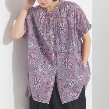 日本 OMNES - 100%印度棉 夏日印花休閒長版襯衫-紫底滿版花