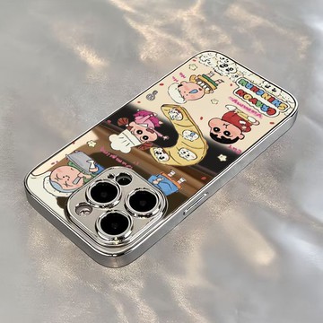 免運+隔日🚚電鍍鏡面手機殼 喫包子小新 適用蘋果17promax 16Pro 15plus 14 13 12 11防摔