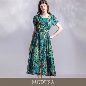 現貨【MEDUSA 曼度莎】熱帶印花天絲排釦度假長洋裝（M-XL）｜洋裝推薦 長洋裝 度假穿搭