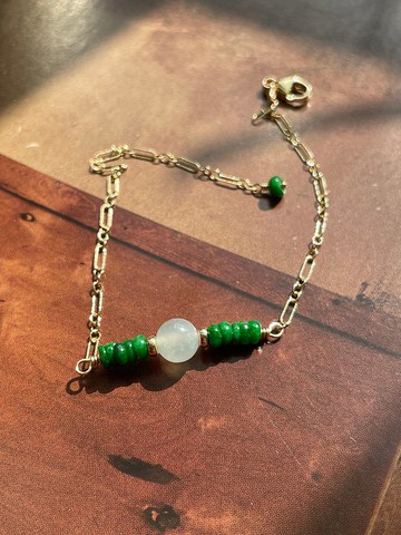 月光 // 天然翡翠 晴水、辣綠盤珠 美國14k包金鍊