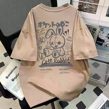 【現貨立出】 學院派氣息~ 短袖上衣 日系復古暴力兔子印花短袖 卡其色上衣 女短袖上衣 潮牌 T恤 短袖 t恤 夏季衣服