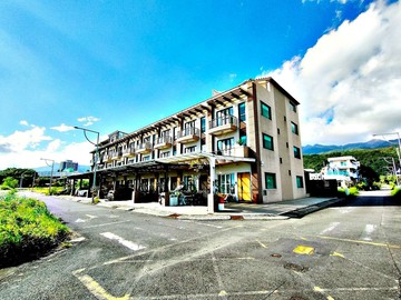 烏石港蘭博重劃區山海景觀大建坪超值孝親5房車位別墅｜宜蘭縣頭城鎮環鎮東路二段