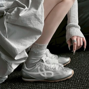 WE FLOWER 流光銀 小花鞋 休閒鞋 德訓鞋 焦糖底 女鞋