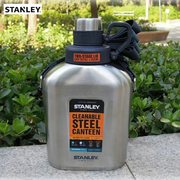 美國STANLEY史丹利不銹鋼運動旅行水壺戶外便攜大容量復古扁軍壺