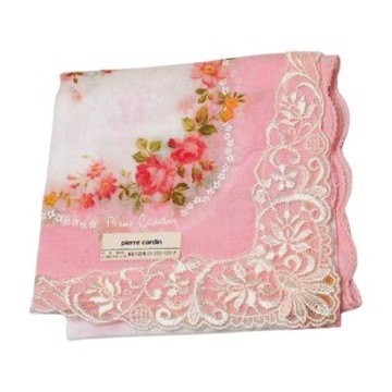 pierre cardin 日本製粉色花卉蕾絲邊圖騰字母LOGO帕巾(45CM)
