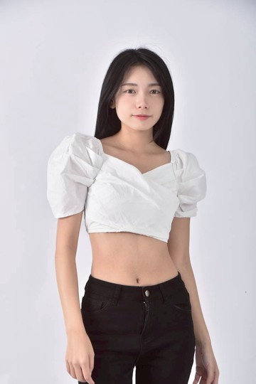 (XS（含）以下) 【凱欣私服】修身短版抓皺澎澎袖白色短袖上衣
