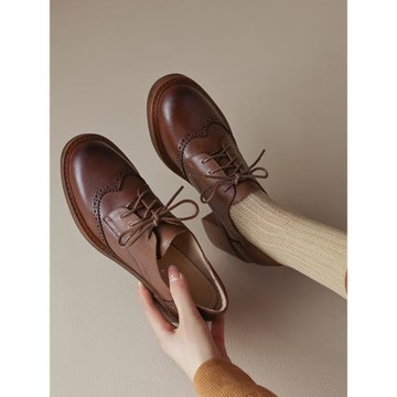 大碼女鞋子41—43英倫風小皮鞋布洛克系帶高跟鞋深口單鞋真皮粗跟