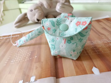 【5日內出貨】小兔子 奶嘴收納袋夾 奶嘴夾 立體奶嘴袋  奶嘴