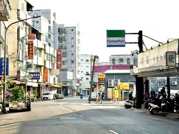 ♛莒光正10米稀有騎樓好做生意財源滾滾漂亮店面♛｜高雄市楠梓區新昌街